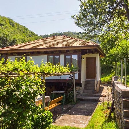Holiday Home Lyubovo Габрово Экстерьер фото