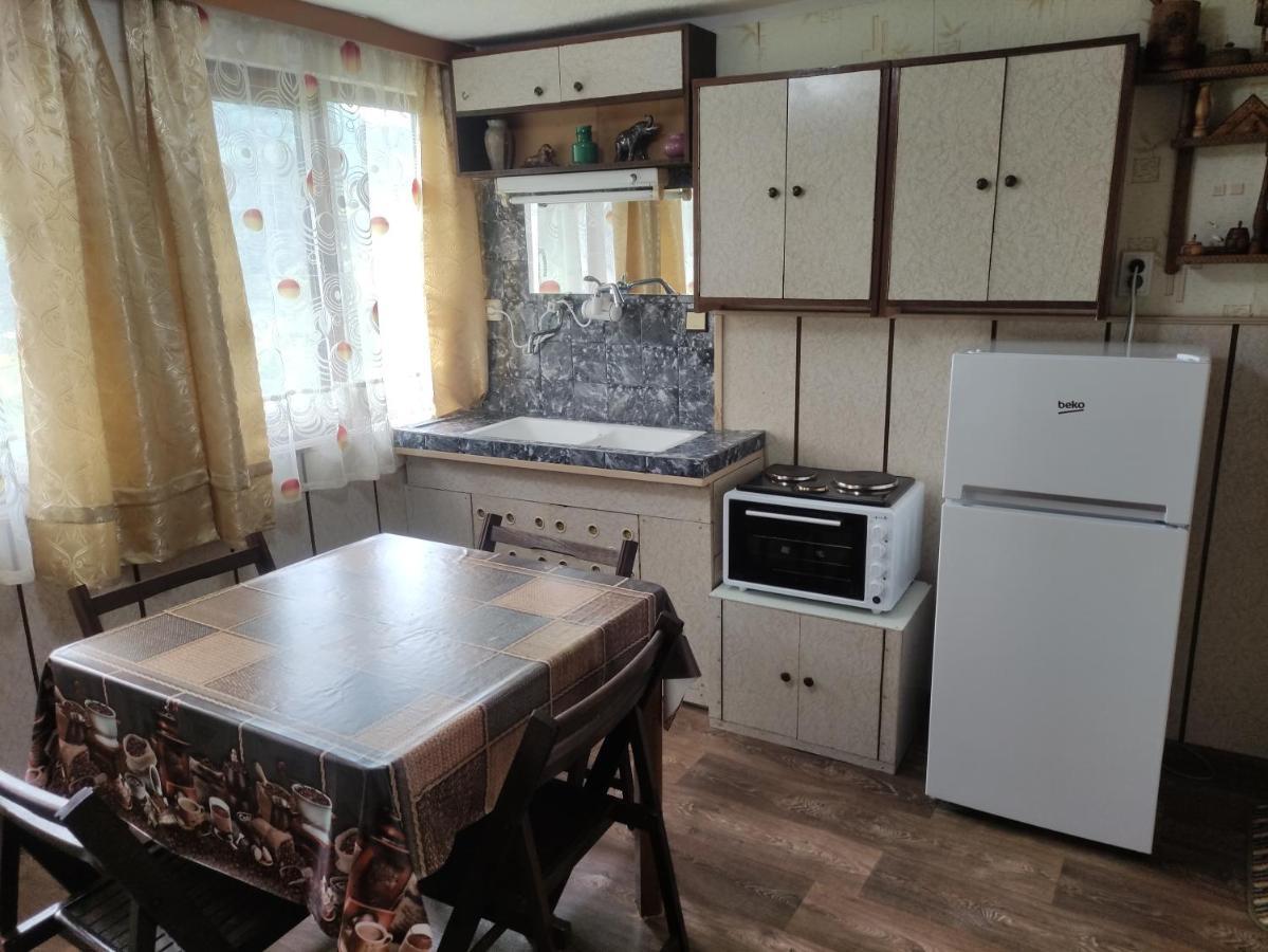 Holiday Home Lyubovo Габрово Экстерьер фото
